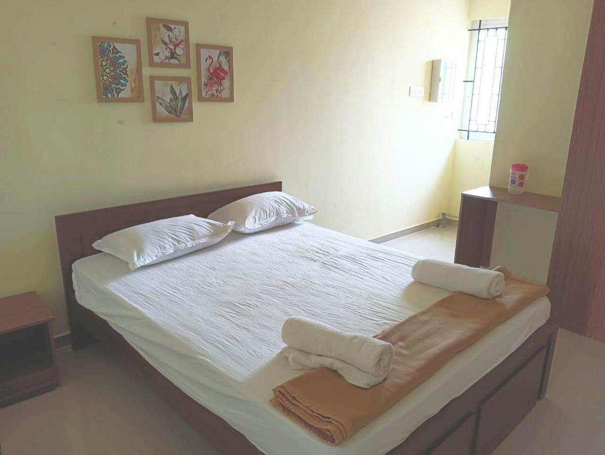 Surathi Enclave Standard Rooms Karumattampatti Buitenkant foto
